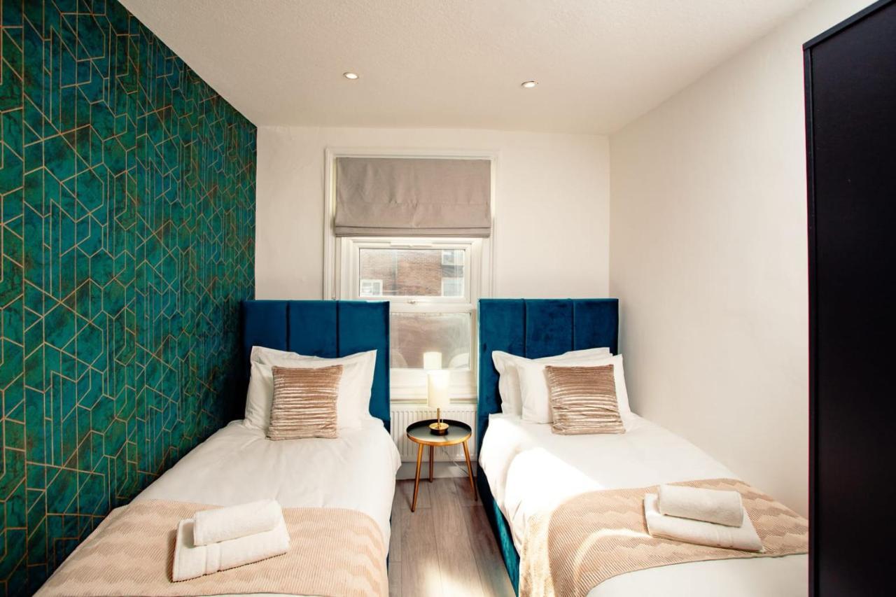 Modern 3 And 2 Bedroom Apartment In Maida Vale Londra Exterior foto