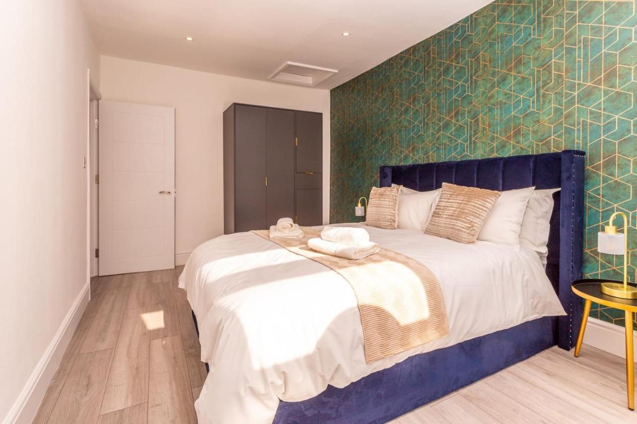 Modern 3 And 2 Bedroom Apartment In Maida Vale Londra Exterior foto