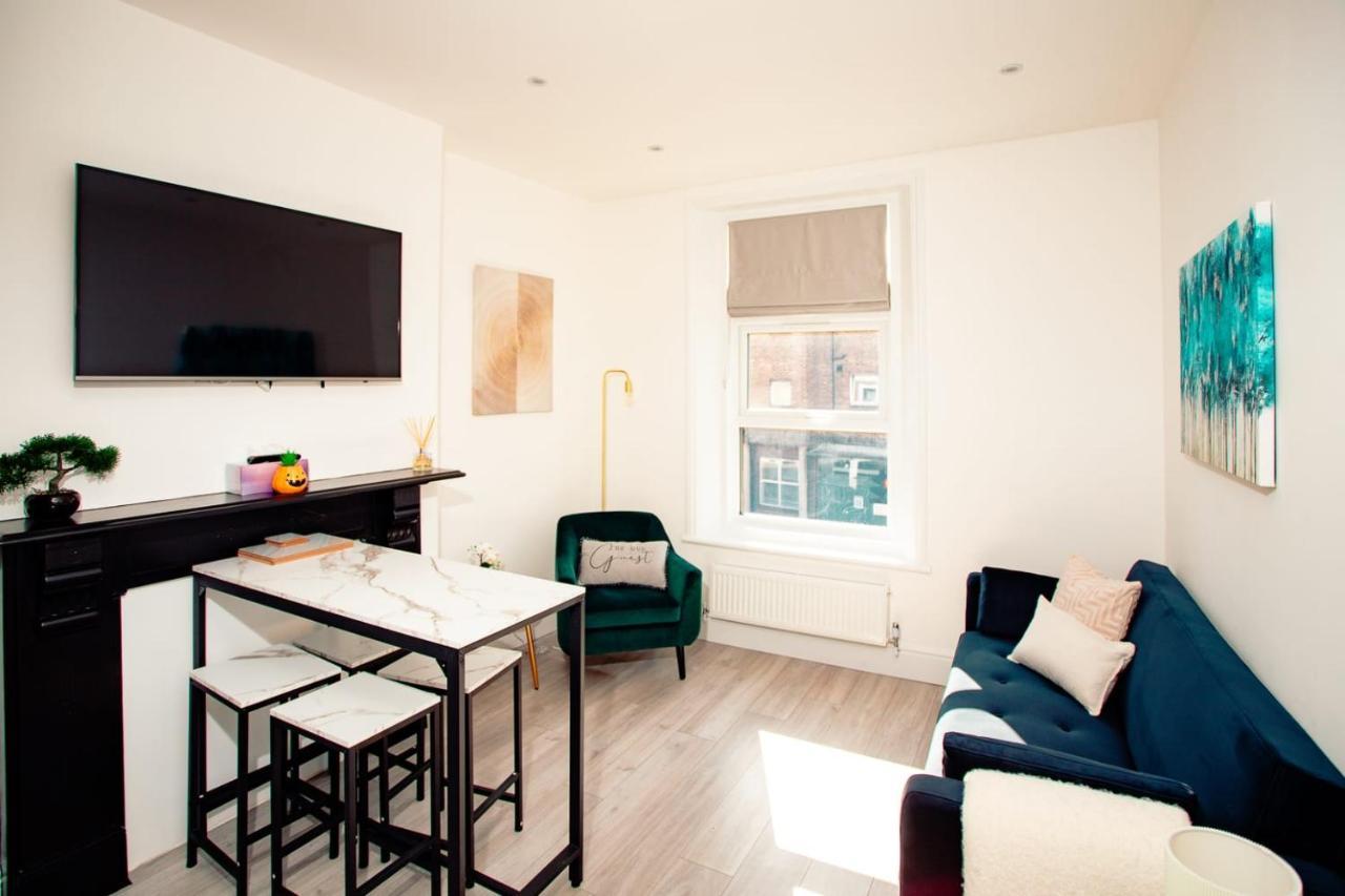 Modern 3 And 2 Bedroom Apartment In Maida Vale Londra Exterior foto